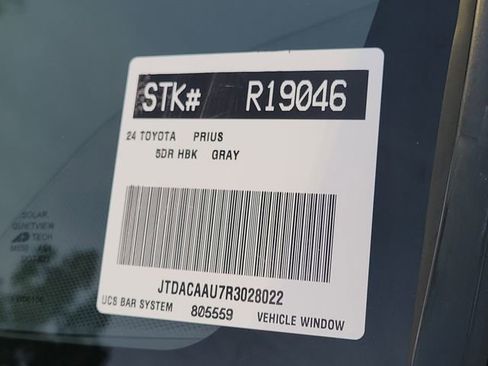 Used 2024 Toyota Prius Limited image 29