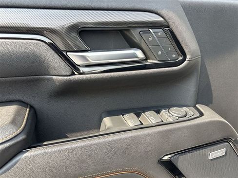 Certified 2024 GMC Sierra 2500 AT4 w/ Technology Package AWD/4WD image 23