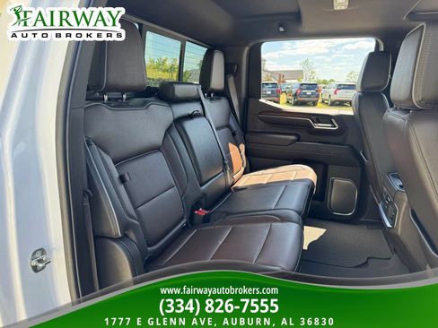 Used 2024 GMC Sierra 1500 Denali w/ Denali Reserve Package AWD/4WD image 13
