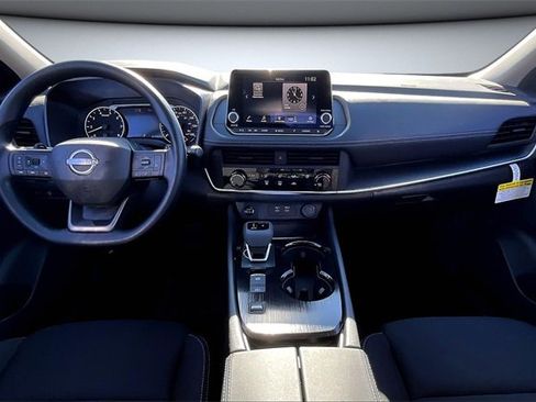 New 2026 Nissan Rogue S image 5