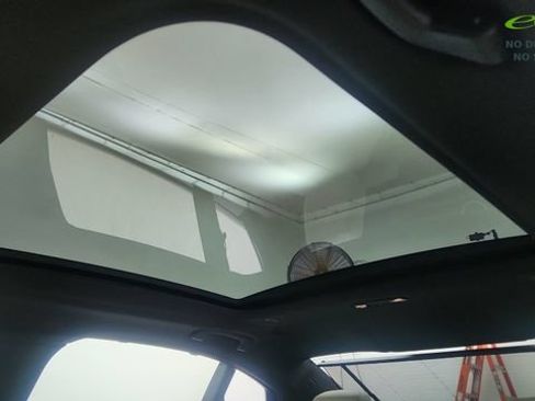 Used 2024 BMW i5 eDrive40i w/ Executive Package RWD image 57