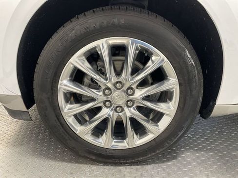 Used 2021 Buick Enclave Premium w/ Sun and Sites Package image 10