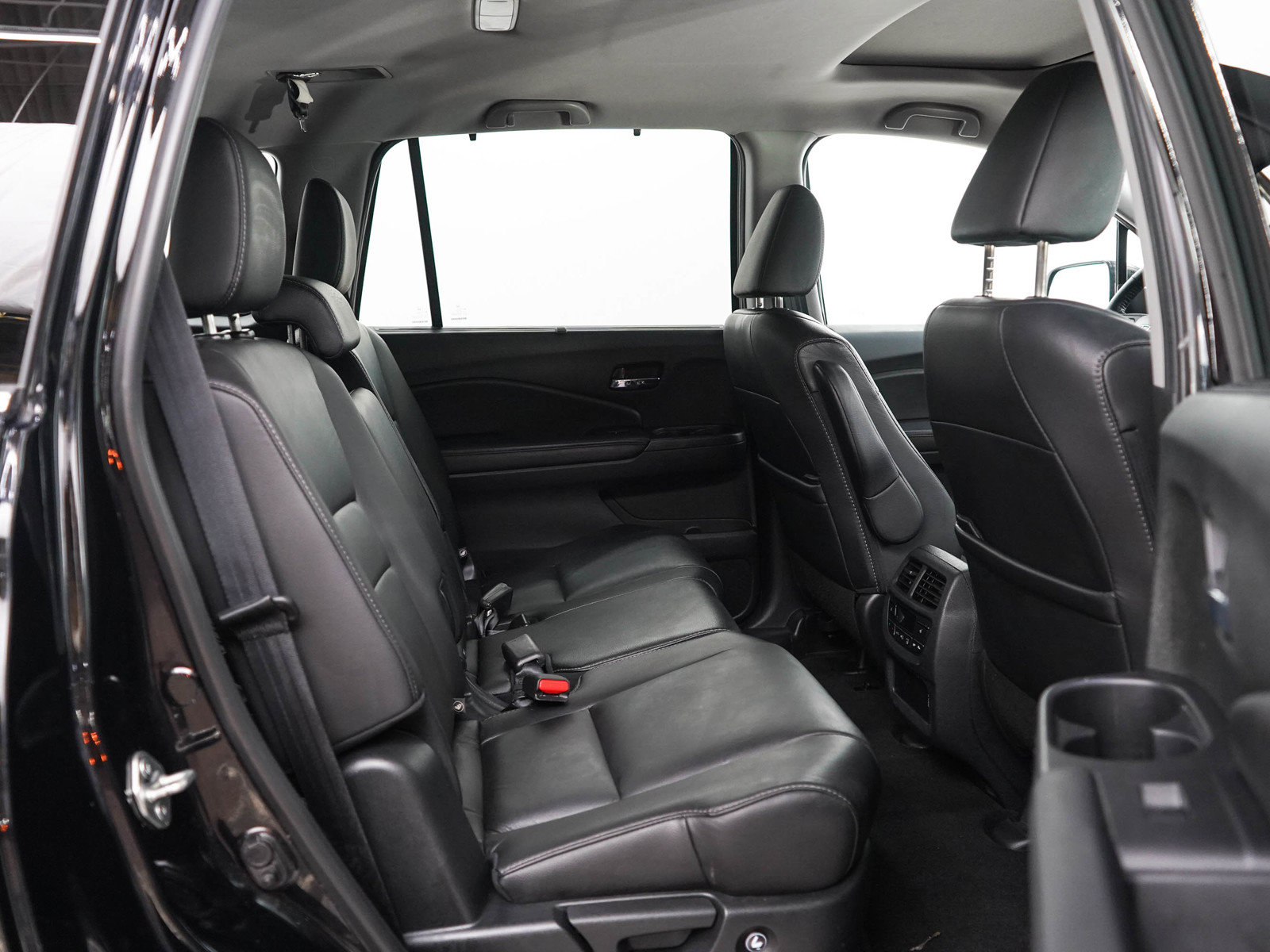 Used 2021 Honda Pilot Black Edition image 12
