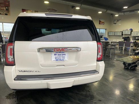 Used 2015 GMC Yukon XL Denali w/ Touring Package image 8
