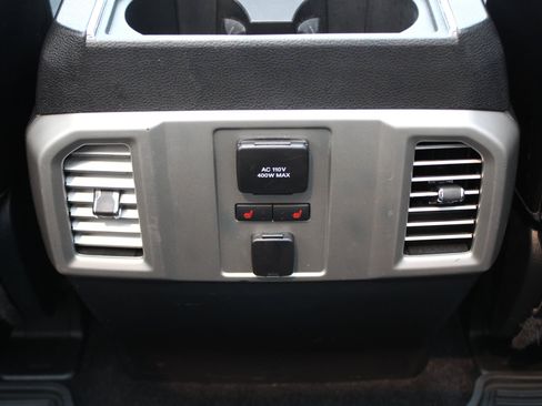 Used 2016 Ford F150 Lariat w/ Equipment Group 502A Luxury AWD/4WD image 28