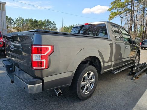 Used 2018 Ford F150 XLT w/ Equipment Group 302A Luxury image 5