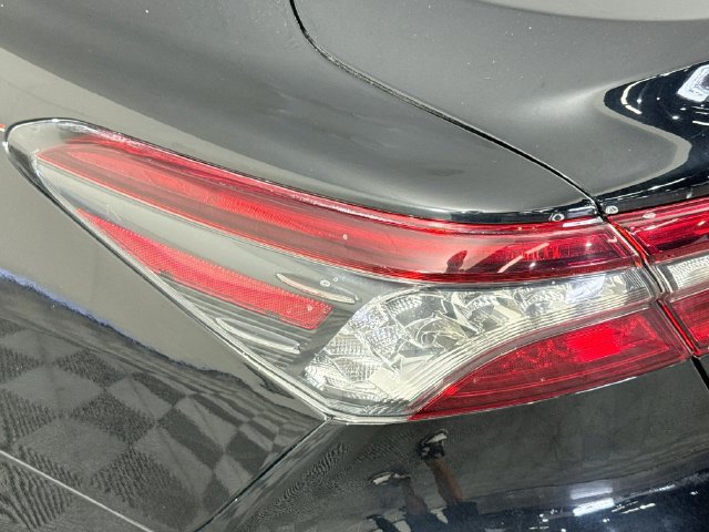 Used 2022 Toyota Camry XLE FWD image 33