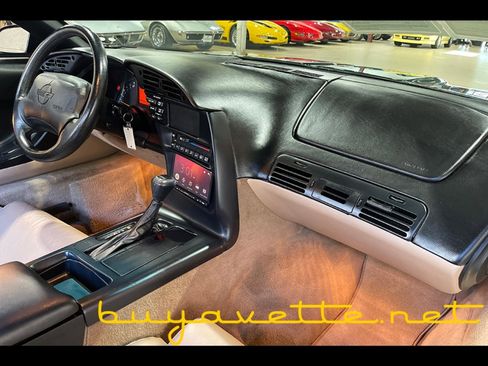 Used 1996 Chevrolet Corvette Coupe image 14