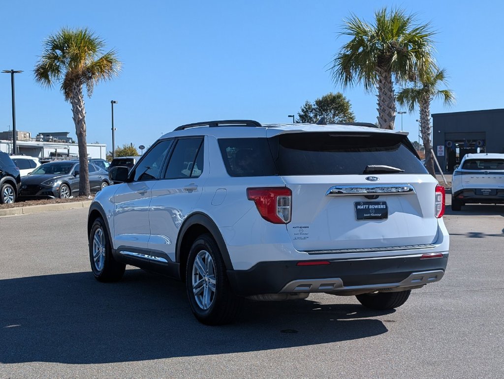 Used 2022 Ford Explorer XLT w/ Equipment Group 202A RWD image 3