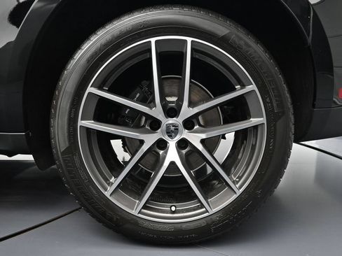 Certified 2026 Porsche Macan AWD/4WD image 26