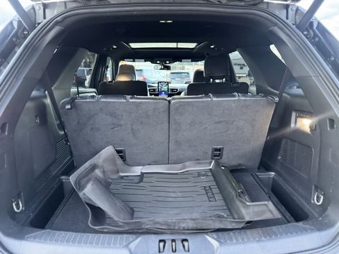 Used 2023 Ford Explorer ST w/ Technology Package image 5