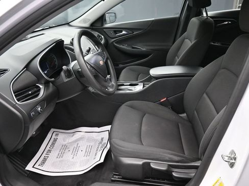 Used 2020 Chevrolet Malibu LS w/ LPO, Convenience Package 1 FWD image 11