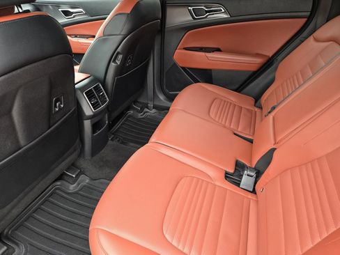 Certified 2023 Kia Sportage SX FWD image 30