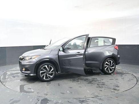 Used 2019 Honda HR-V Sport image 29