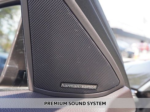 Used 2014 Mercedes-Benz E 350 4MATIC Sedan image 5