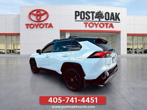 Used 2023 Toyota RAV4 XSE AWD/4WD image 3