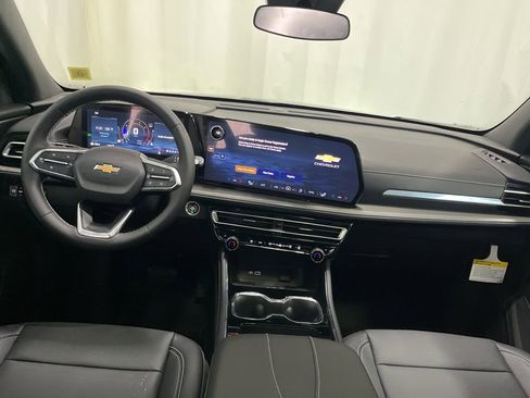 New 2026 Chevrolet Traverse LT w/ Sun and Wheel Package AWD/4WD image 10