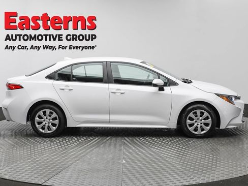 Used 2024 Toyota Corolla LE image 4