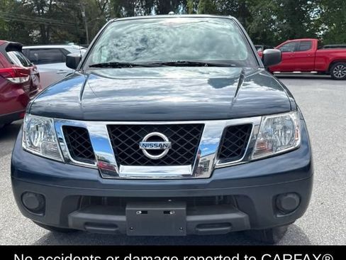 Used 2017 Nissan Frontier SV AWD/4WD image 2