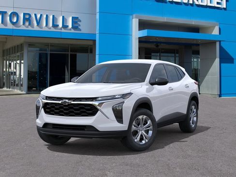 New 2026 Chevrolet Trax LS FWD image 6