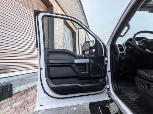 Used 2018 Ford F250 Lariat w/ Lariat Ultimate Package image 20