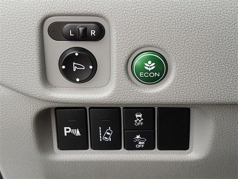 Used 2017 Honda Pilot Touring image 26