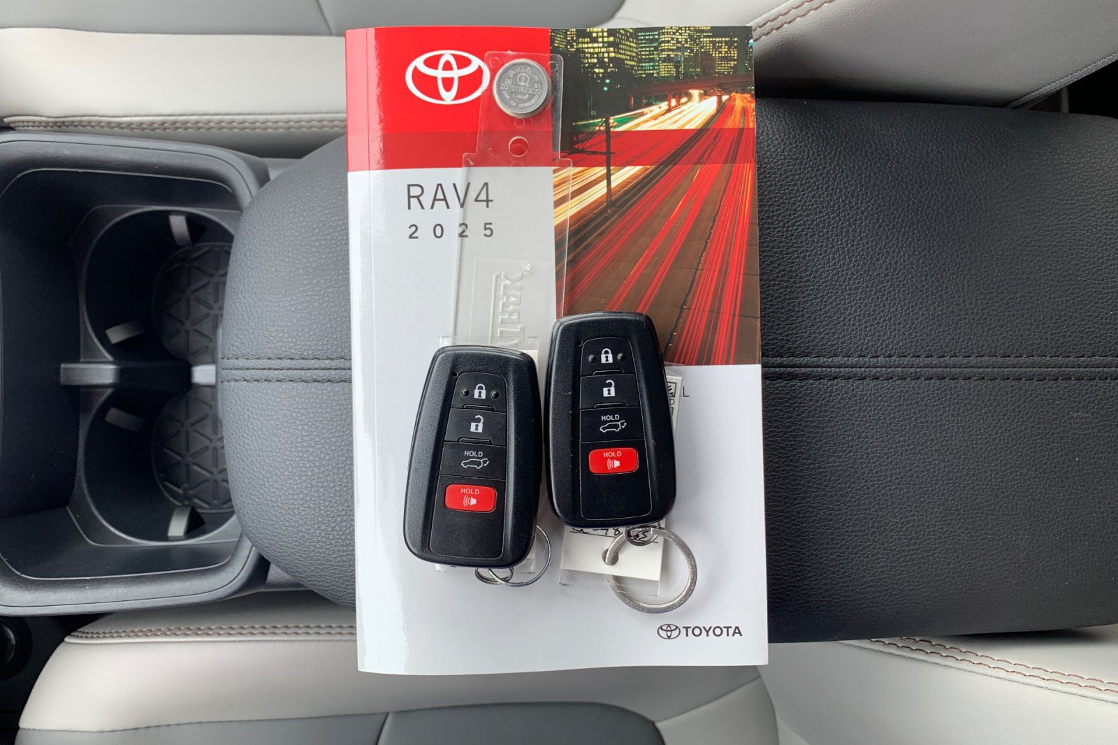 Used 2025 Toyota RAV4 XLE Premium w/ Weather Package AWD/4WD image 9