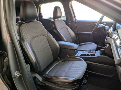 Used 2024 Ford Escape ST-Line AWD/4WD image 28