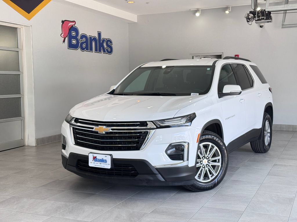 Certified 2023 Chevrolet Traverse LT AWD/4WD image 2
