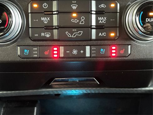 Used 2020 Ford F150 Lariat w/ Equipment Group 502A Luxury AWD/4WD image 43