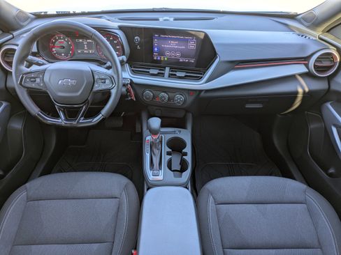 Used 2024 Chevrolet Trax RS image 15