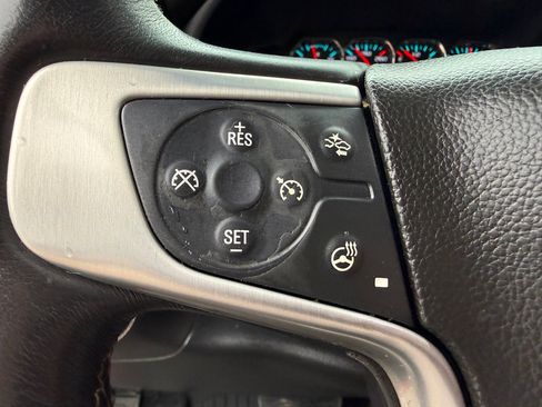 Used 2017 GMC Sierra 1500 SLT image 16