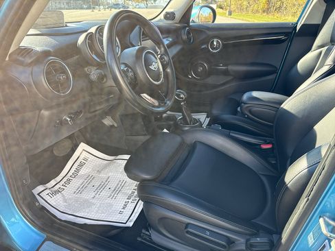 Used 2018 MINI Cooper S image 10