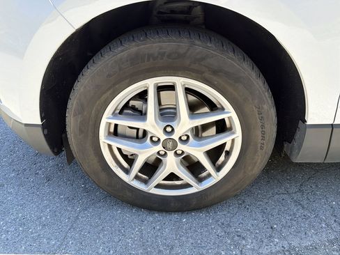 Used 2024 Ford Edge SEL AWD/4WD image 10