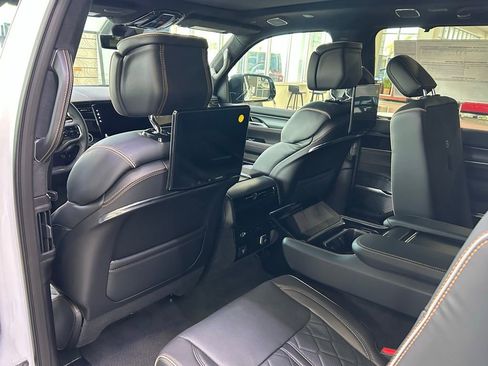 New 2025 Jeep Grand Wagoneer Series III w/ Rear Seat Video Group 1 image 32