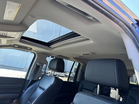 Used 2019 Chevrolet Suburban Premier w/ Max Trailering Package AWD/4WD image 11