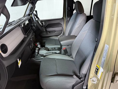 New 2026 Jeep Wrangler Unlimited Sport w/ Convenience Group image 14