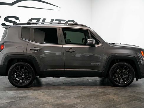 Used 2020 Jeep Renegade Altitude FWD image 8