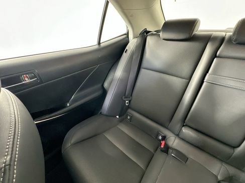 Used 2016 Lexus IS 300 AWD w/ Premium Package image 12