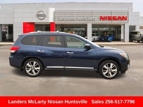 Used 2013 Nissan Pathfinder Platinum AWD/4WD image 2