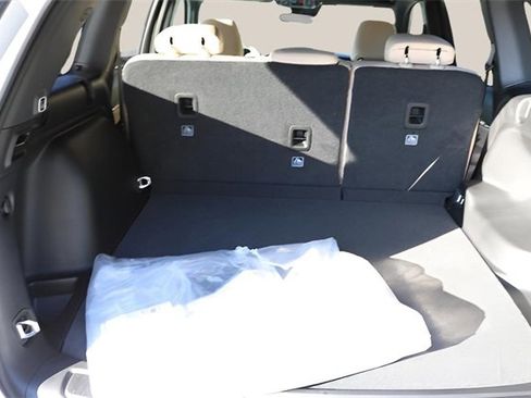 New 2025 Jeep Grand Cherokee Limited image 16