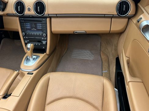 Used 2011 Porsche Boxster RWD image 28