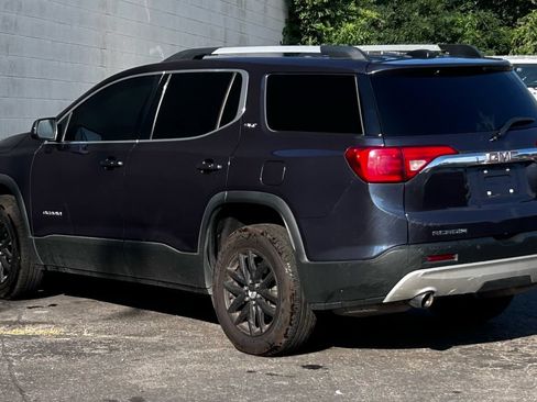 Used 2019 GMC Acadia SLT AWD/4WD image 3