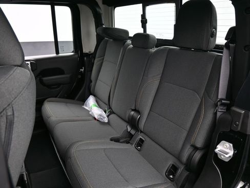 New 2026 Jeep Gladiator Sport image 29