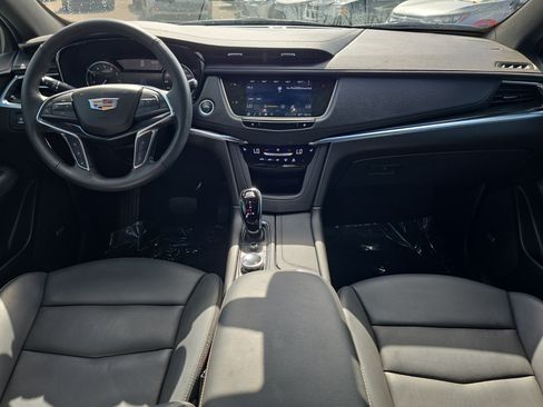 Used 2022 Cadillac XT5 Premium Luxury FWD image 13