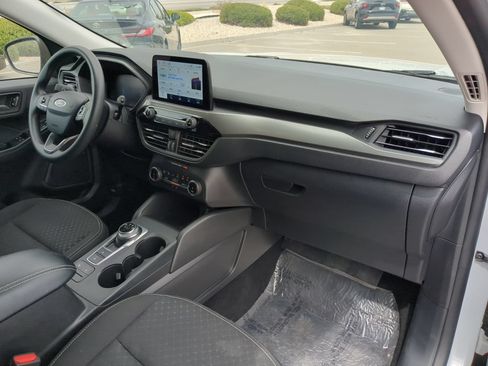 Used 2025 Ford Escape Active AWD/4WD image 30