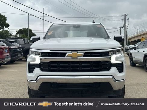 Used 2023 Chevrolet Silverado 1500 LT AWD/4WD image 5