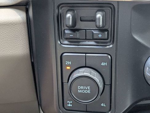 Certified 2026 Ford F350 Platinum w/ Platinum Plus Package AWD/4WD image 27