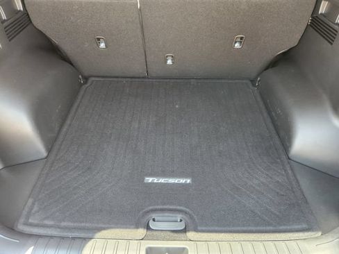 Certified 2024 Hyundai Tucson SEL w/ Convenience Package FWD image 23
