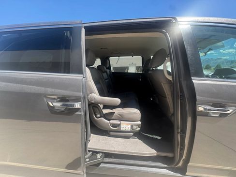 Used 2014 Honda Odyssey EX image 13